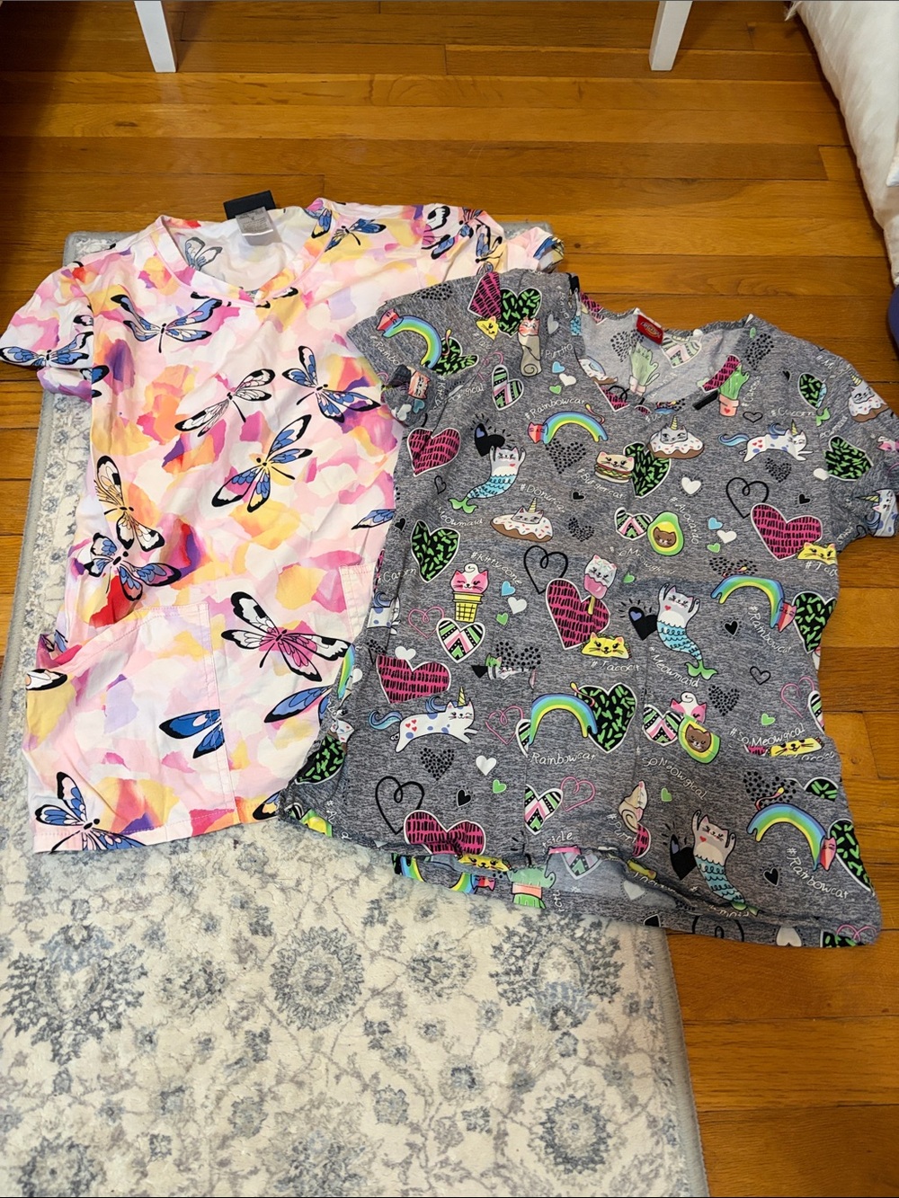 Scrub Tops - dragonfly Pink & Gray Graphic